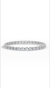 Bracelet tennis élégant à quatre griffes allongées avec diamants de laboratoire ronds de 15 carats en or 18 carats – Bijoux de luxe pour la vente en gros - Product Image 3