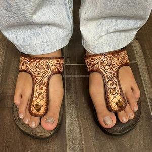 Sandalias de Punta abierta marrón para mujer, chanclas informales de cuero con estilo occidental, auténticas, hechas a mano, calzado de flores planas - Product Image 4
