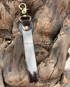 พวงกุญแจหนังวัวแท้ใหม่ทำมือแท้แท้น่ารักมีเสน่ห์พร้อมสายคล้องข้อมืออุปกรณ์เสริมสไตล์ตะวันตก - Product Image 5