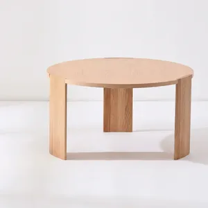 Table à manger ronde en bois avec finition naturelle et pieds robustes, mobilier moderne minimaliste pour la maison, le café, le restaurant - Product Image 1