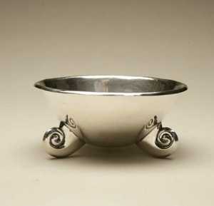 Bol sur piétement cannelé en laiton doré, bord festonné, support à fruits en métal, centre de table, vaisselle, accessoires de décoration intérieure - Product Image 2