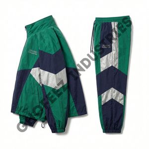 Traje Cortavientos Unisex para Todo Clima, Tecnología Impermeable con Costuras Selladas, Forro de Malla Transpirable para Montañismo y Senderismo - Product Image 5