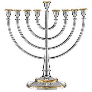 Menorah de Aluminio y Latón, Diseñada para una Decoración Duradera del Hogar, para Días Festivos Religiosos, Incluyendo Navidad y Pascua - Product Image 3