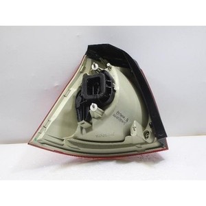 Feu arrière droit de golf d'occasion OEM 1K6945096AA - Product Image 4
