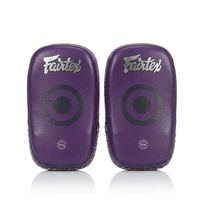 Almohadilla de Entrenamiento Manual Fairtex, Construcción Premium para Entrenamiento Físico, Coaching y Mejora de Habilidades