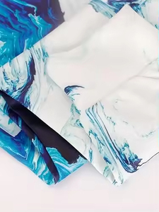 เสื้อฮู้ดดี้พิมพ์ลายแบบดิสชาร์จบุผ้าเทอร์รี่สำหรับทุกเพศ ออกแบบตามสั่ง OEM ผลิตจากผ้าฝ้าย 100% สำหรับฤดูหนาว พิมพ์ลายสีพื้น ปรับแต่งโลโก้ได้ - Product Image 5