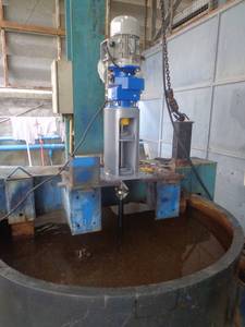 Vertical Agitator Mixer Lambda with Stainless Steel/SUS316 Construction Chemical Blending Capability Gearbox & Motor - Product Image 2