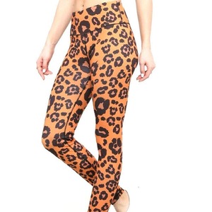 Ensemble de yoga confortable pour femmes de haute qualité avec couleur unie / logo personnalisé, marque privée, 100 % coton, ensembles de fitness pour femmes - Product Image 3