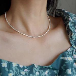 Collar de Perlas de Agua Dulce Naturales de Alta Gama, Plata S925 con Diseño Retro de Palacio, Elegante Cadena para Clavícula - Product Image 4