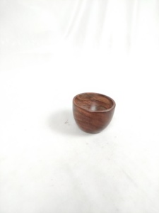 Bol de service en bois écologique de luxe, forme ronde, fait main, pour la décoration de table de mariage et la présentation d'aliments/fruits - Product Image 2