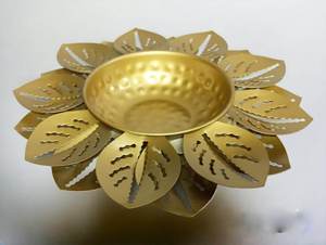 Bol Urli en métal à motifs floraux, artisanat, décorations de table pour l'intérieur et l'extérieur, idéal pour les hôtels et les restaurants - Product Image 6