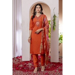 Ensemble élégant Kurti, pantalon et dupatta pour femmes - Product Image 2