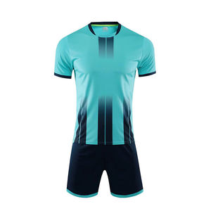 Tenues de football d'entraînement personnalisées respirantes et à séchage rapide unisexes 2024 2023, ensemble complet de maillots et shorts rétro pour équipes - Product Image 2