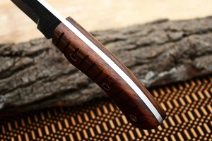 Couteau de chasse artisanal en acier au carbone de qualité industrielle avec manche en bois et étui en cuir pour le camping en plein air - Product Image 2