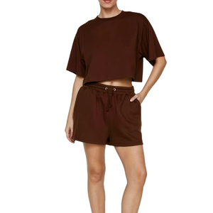 Ensemble short 2 pièces pour femme, col rond, manches courtes, couleur unie, tricoté, respirant, coupe ample, au-dessus du genou, avec poche - Product Image 1
