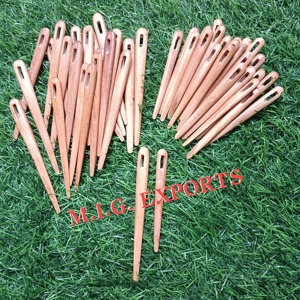 Les aiguilles à tisser en bois utilisent des fils de chaînage pour accélérer le processus de tissage. L'aiguille à tisser est fabriquée en bois de hêtre de qualité supérieure. - Product Image 3
