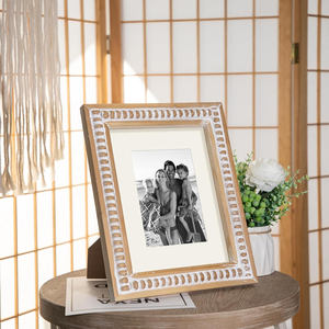 กรอบรูปไม้เนื้อแข็งทำมือ ดีไซน์สวยเก๋ สำหรับตั้งโชว์บนโต๊ะ เหมาะสำหรับบ้าน สำนักงาน ห้องนั่งเล่น สไตล์ตกแต่งบ้านแบบเรียบง่ายและมีเอกลักษณ์ - Product Image 4