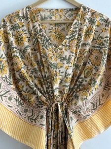 Robe Kaftan en Coton Artisanale de Luxe, Imprimée à la Main, Motif Floral Jaune Moutarde, Vêtement Bohème pour la Plage, les Vacances et les Resorts - Product Image 5
