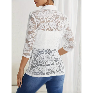 Blazer Blanco Etéreo con Paneles de Encaje, un Solo Botón y Mangas Festoneadas - Product Image 3