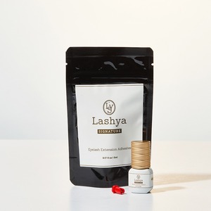 Pegamento para Extensiones de Pestañas [Lashya] a Base de Cianoacrilato, Adhesivo Líquido en Botella, Viscosidad Óptima - Product Image 2
