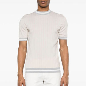 T-shirt noir décontracté pour homme, motif uni, haute qualité, en tissu tricoté, brodé, style simple et sombre, personnalisable pour l'été - Product Image 5
