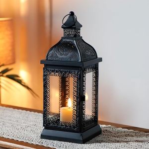 Lanterne en métal classique personnalisable, design vintage, pour la décoration de table, les mariages, les fêtes et l'éclairage de jardin. - Product Image 1