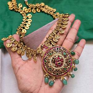 Women's Fashion Jewelry Set Green Beads Gold Lookalike Round Lakshmi Neckset Alloy with Gold Plating Casual - Product Image 2