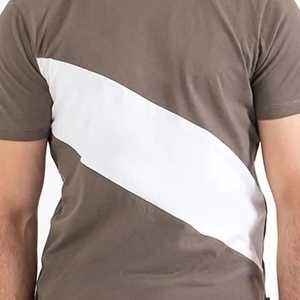 Camiseta de manga corta para hombre, corte ajustado, con rayas diagonales, estilo moderno con bloques de color, informal, minimalista, para verano, estilo urbano. - Product Image 3