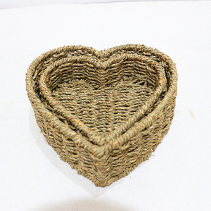 Cestas de Corazón de Seagrass Tejidas a Mano, Bandejas Decorativas Apilables para Almacenamiento - Product Image 1