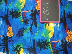Paréo de plage maxi léger à séchage rapide en 100 % polyester avec imprimé palmiers et coucher de soleil tropical, idéal comme jupe de bain ou couverture de maillot de bain - Product Image 2