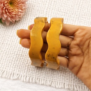 Brazaletes de Resina Listos para Venta al por Menor, Brazaletes de Resina de Calidad, Brazaletes de Resina de Color Sólido, Artículo de Resina para Uso en Fábrica y Venta al por Mayor Personalizada - Product Image 6