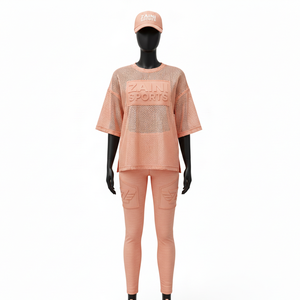 Conjunto de Camiseta Oversize de Malla para Mujer con Leggings Ajustados, Tejido Suave de Poliéster y Spandex 180 GSM, Paneles con Logotipo Personalizado Termoaplicado - Product Image 6