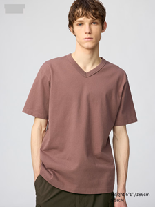 Camisetas de Manga Corta con Cuello en V y Logotipo Personalizado en la Parte Delantera para Hombre, Colección de Verano, 100% Algodón, Cómodas, Transpirables y Ecológicas - Product Image 5