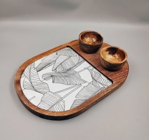 Plato de Servir de Madera Natural de Diseño Premium con Juego de Mini Tazones Personalizado para Servir Comida, Postres y Frutos Secos - Product Image 1