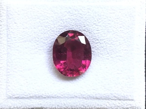 Piedra Preciosa Suelta Calibrada de Rubelita Rosa Natural de 21.50 Quilates, Corte Ovalado, para la Elaboración de Joyería Fina - Product Image 2