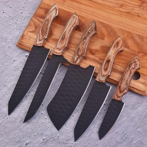 Ensemble de couteaux de chef en acier carbone faits à la main |   Revêtement en poudre noire et rouleau en bois Pakka et cuir - Product Image 4