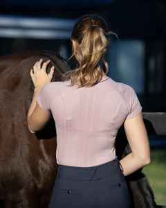 Haut de sport équestre pour femmes, manches courtes, léger, respirant, extensible, chemises d'équitation, service OEM personnalisé - Product Image 2