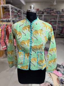 Veste matelassée pour femme, col mandarin, manches longues, imprimé léopard vert, polyester, vêtement de printemps, épaisseur standard, fermeture boutonnée - Product Image 1
