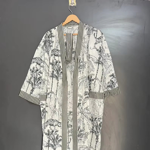 Bata Kimono de Algodón 100% Tejido para Mujer con Estampado Digital de Dibujos Animados, Camisón de Verano Hecho a Mano ODM con Cuello en V y Cintura Elástica de Longitud Completa - Product Image 1