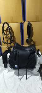 Silla de Montar Bluhorse Premium Endurance |   Silla de Montar Inglesa de Cuero Sintético y Genuino, Duradera y de Alta Calidad - Product Image 5