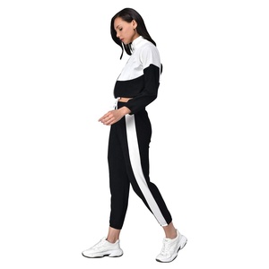 Ensemble de survêtement pour femme en nylon, veste coupe-vent et pantalon, léger, respirant, sweat à capuche, vêtements de sport, entraînement en salle de sport, extérieur, tenue deux pièces - Product Image 5
