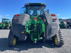 Tractor de 4 ruedas motrices 8RX 410 de marco grande, listo para exportación premium, modelo 2023 - Product Image 2