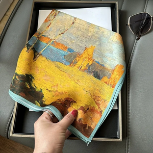 Foulard Hijab en Soie Imprimée 53cm pour Femme, Petit Foulard en Soie à Motifs Floraux, Foulard Tendance et Polyvalent, Protection du Cou, Hijab - Product Image 3