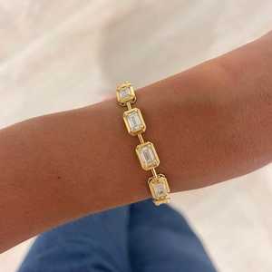 Pulsera de tenis con diamantes cultivados en laboratorio de corte esmeralda y engaste de bisel, cadena de eslabones apilables llamativa, oro macizo auténtico de 10K, 14K, 18K, venta al por mayor B2B - Product Image 4