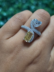 Anillo de Diamante Cultivado en Laboratorio con Corte Radiante en Forma de Corazón, Oro de 18K, Modelo CL-0040 de Caratleaf, para Mujer, Certificado IGI, Joyería para Regalo de Fiesta - Product Image 6