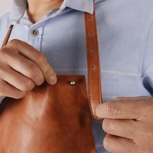 Delantal de Barbero Impermeable de Alta Calidad, Delantal de Cuero Personalizable - Product Image 2
