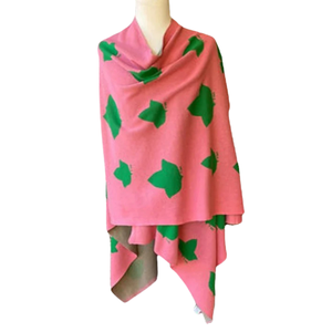 Chal tipo poncho AKA Ivy Leaf para mujer, bufanda de punto suave, elegante y ligera, en rosa y verde, para invierno. - Product Image 1