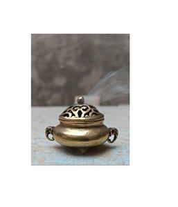 Quemador de incienso universal de metal que combina con varios temas de interiores y estilos de decoración - Product Image 1