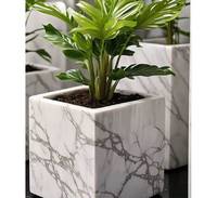 Vase à fleurs moderne en marbre massif avec design sculpté à la main et poli pour une utilisation intérieure/extérieure dans la maison, le bureau ou la villa