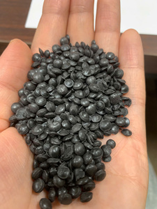EVOPLAS VIETNAM Granulés noirs de plastique Masterbatch pour moulage par injection, qualité PP PE PS PVC, pour sacs poubelles, paillis et produits plastiques - Product Image 3